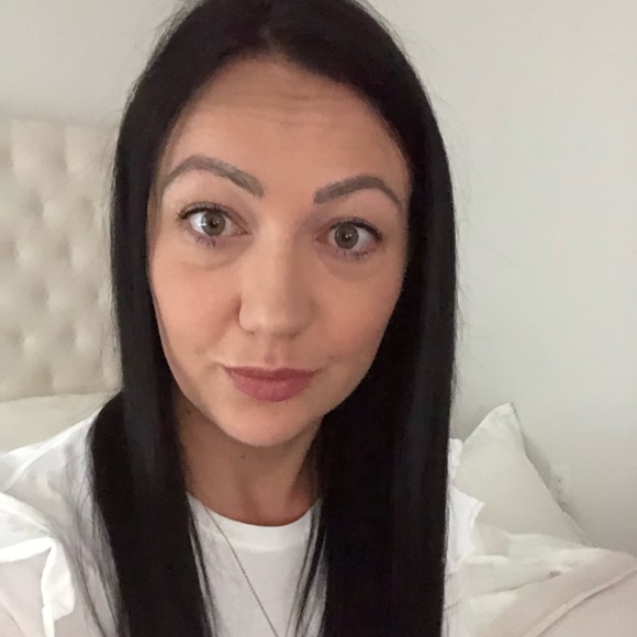 Meet your Posher, Ivona - Picture 1 of 1